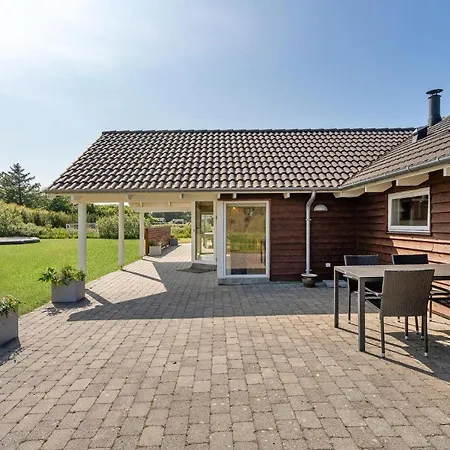 Pet Friendly In With Outdoor Swimming Pool Lokken