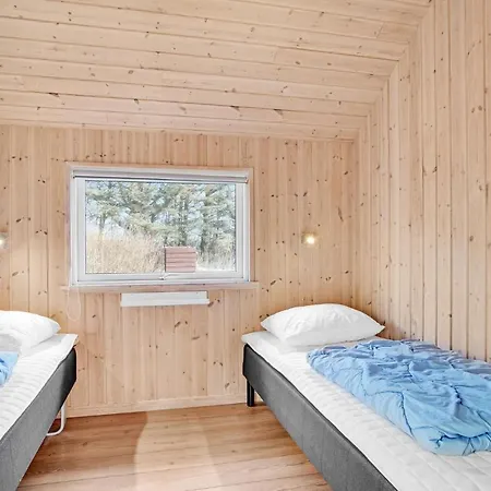 Holiday home Pet Friendly In With Outdoor Swimming Pool
