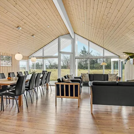 Holiday home Pet Friendly In With Outdoor Swimming Pool