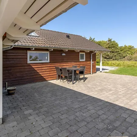 Nyaraló Awesome In With Sauna *